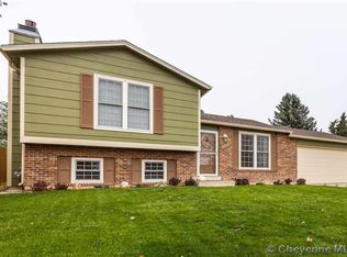 5304 Green River Pl, Cheyenne, WY 82001