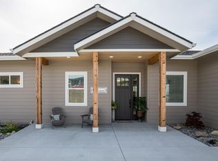 859 Autumn Crest Dr, Wenatchee, WA 98801