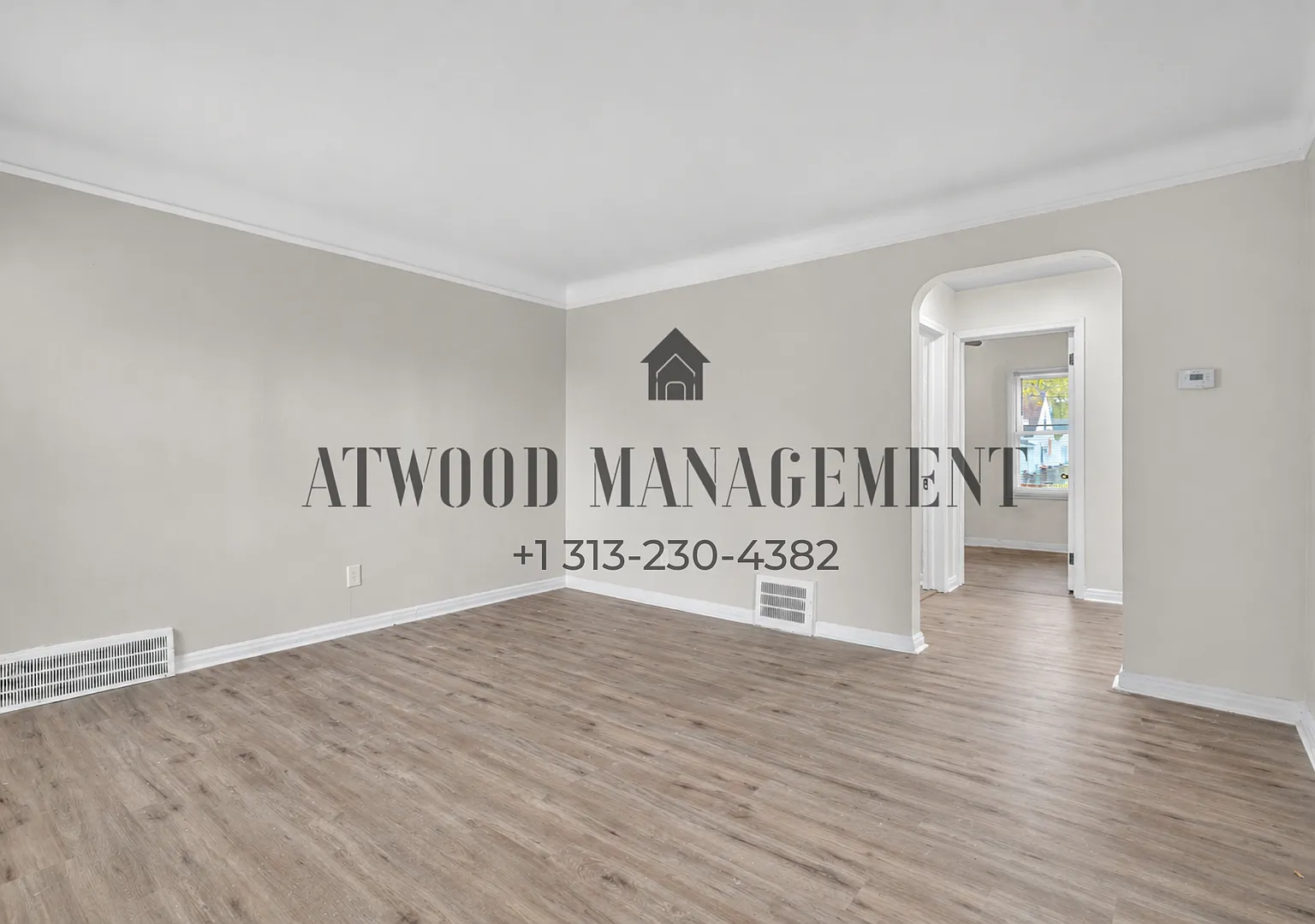 This beautifully updated 3-bedroom, 1-bath single-family home is ready for move-in! — Photo 3