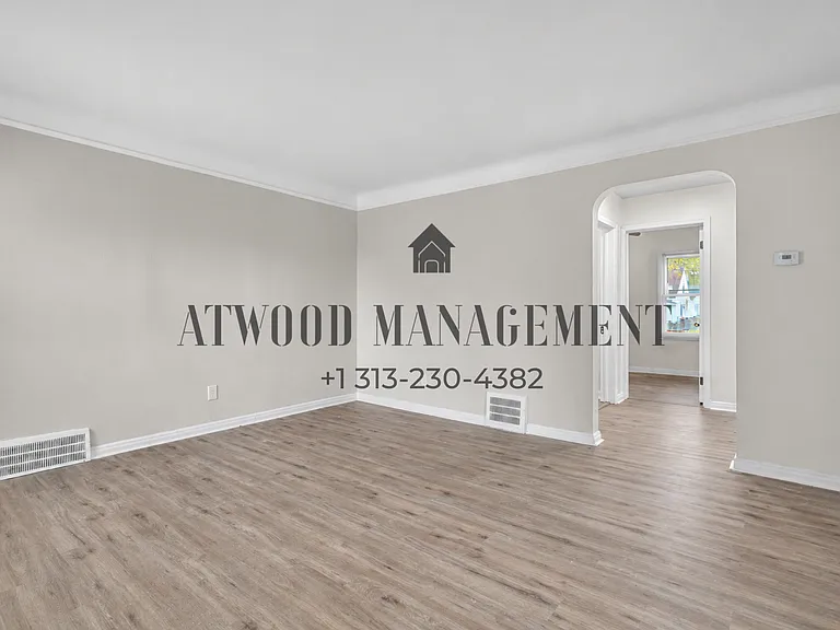 15909 Maddelein St — Photo 3
