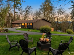 11628 E Lake Joy Dr NE, Carnation, WA