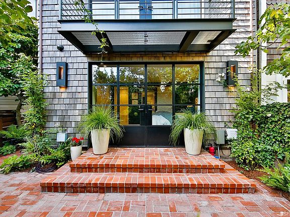 4th image of 1330-1332 Greenwich St