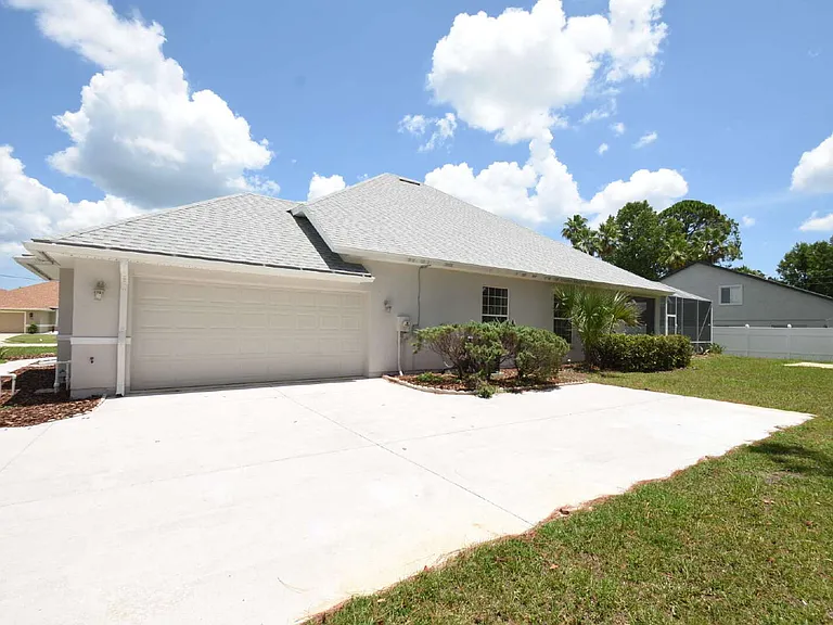 36 Bickshire Ln — Photo 2