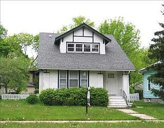 1st image of 932 N Ash St