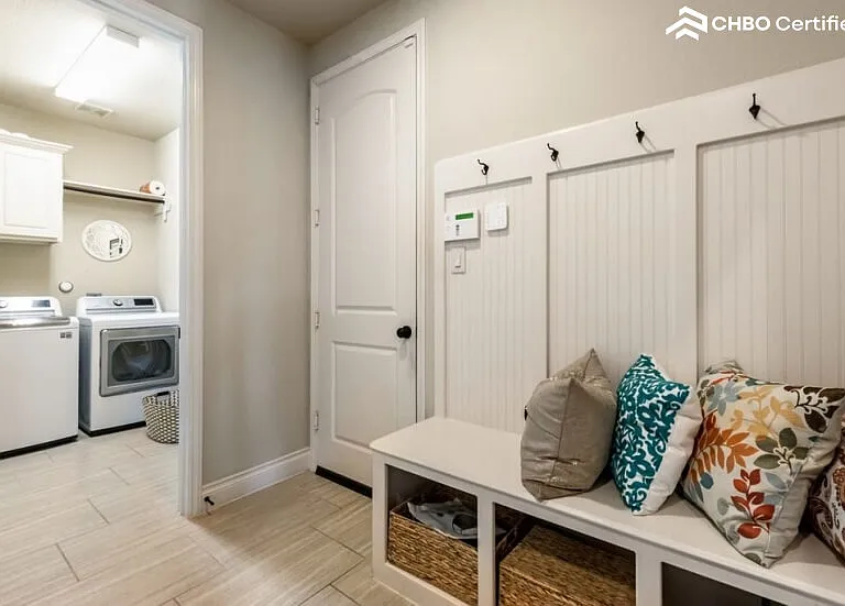 3830 Desert Springs Ln — Photo 14