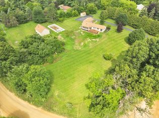 35 Leece Rd, Ortonville, MI 48462