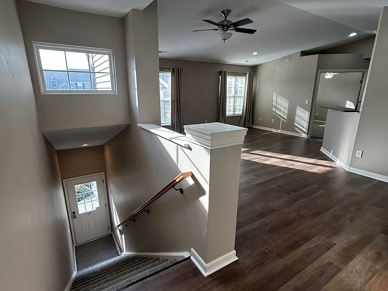 7648 Bridge Point Dr — Photo 6