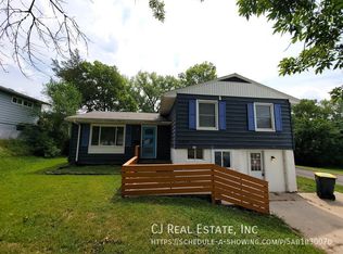 4801 E 41st St, Kansas City, MO 64130
