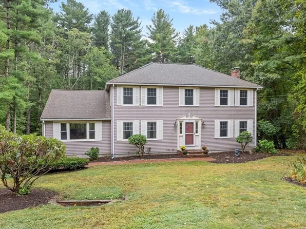 38 Robin Rd, Norfolk, MA 02056