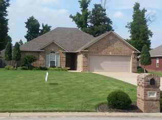 304 Crestfield Dr, Jonesboro, AR 72404