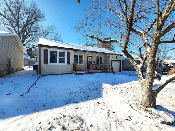 2208 Sycamore St, Quincy, IL 62301
