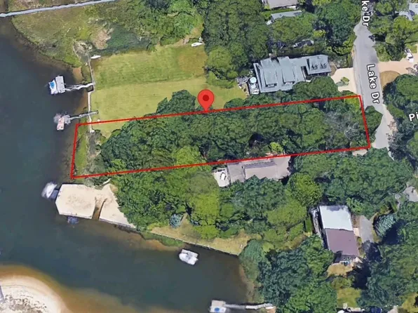 13 Lake Drive, Southampton, NY 11968