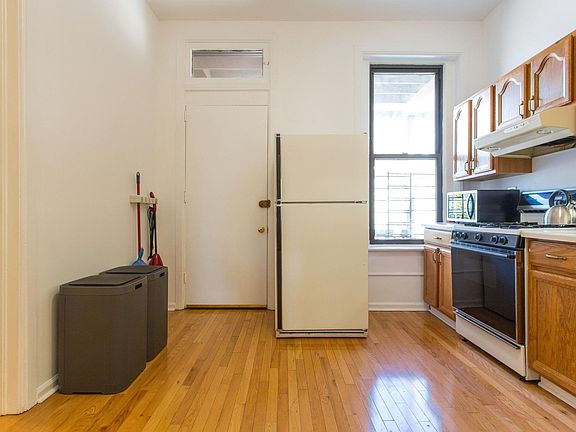 5th image of 1010 W Armitage Ave #2