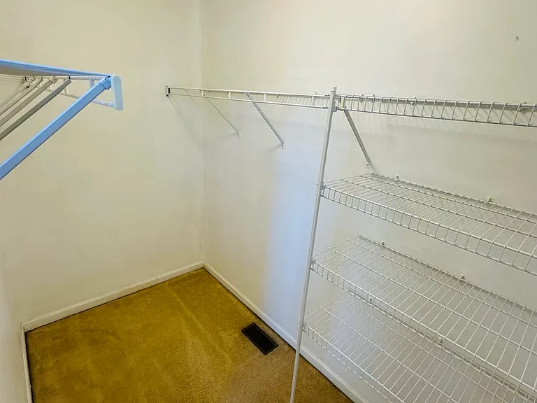 4121 Blackstone Dr #4121 — Photo 14