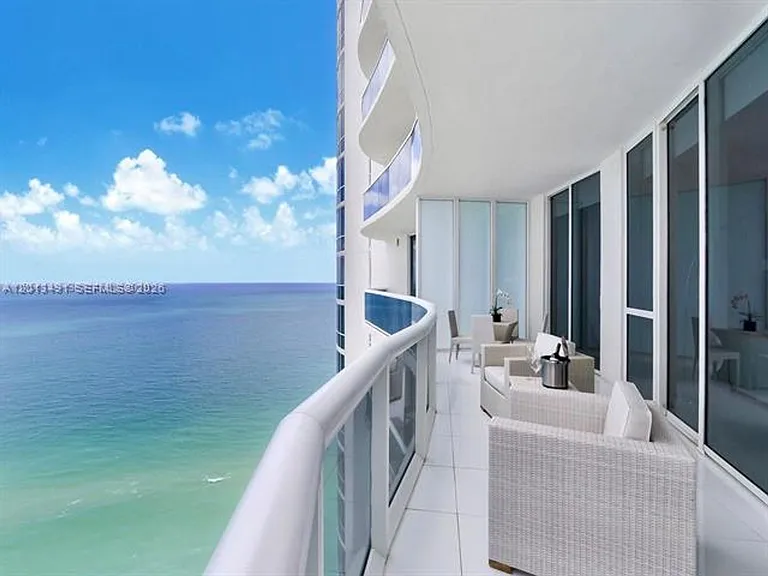 15811 Collins Ave #2703 — Photo 3