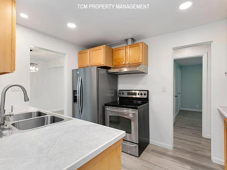 7200 28th Ave NE — Photo 5