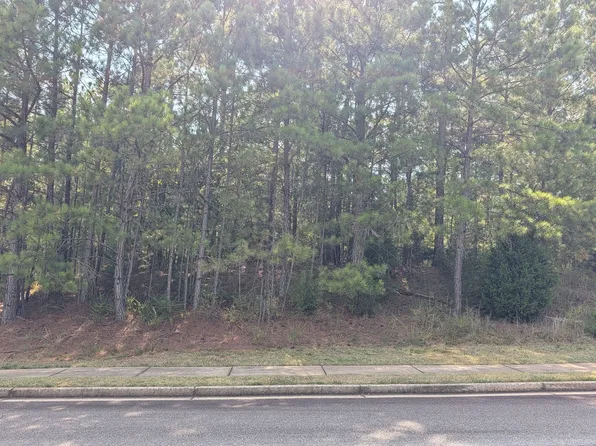 6 Balmoral Ct, Macon, GA 31210