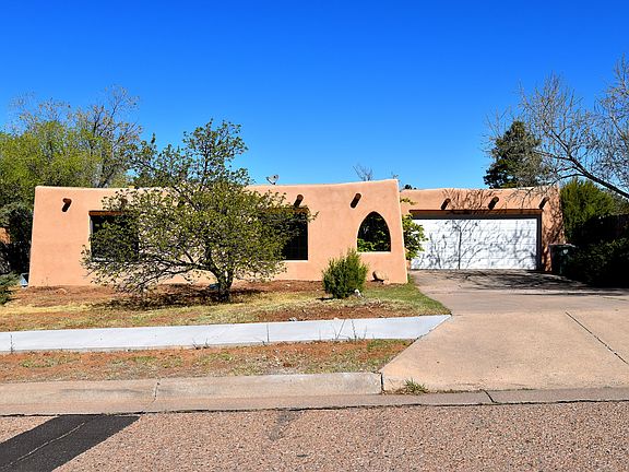 3rd image of 679 Callecita Jicarilla