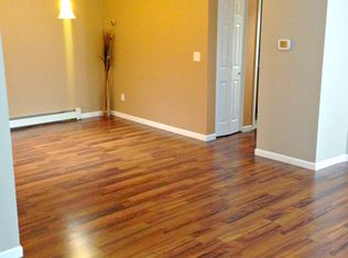 313 Cricket Ln, Woodbridge, NJ
