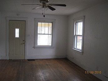 4th image of 513 Wentworth Ave
