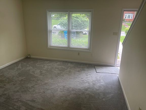 3rd image of 2531 Stephenson Ave SW #2531