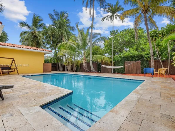 6332 SW 43rd St, South Miami, FL 33155