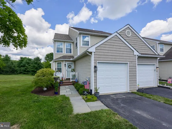 332 Gavin Dr, Coatesville, PA 19320