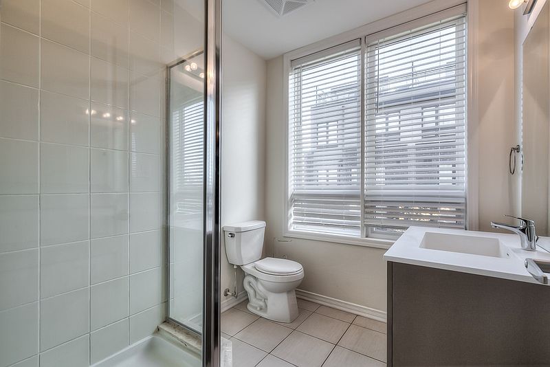 Toronto Townhouse for rent - 2 Bedrooms — photo 7