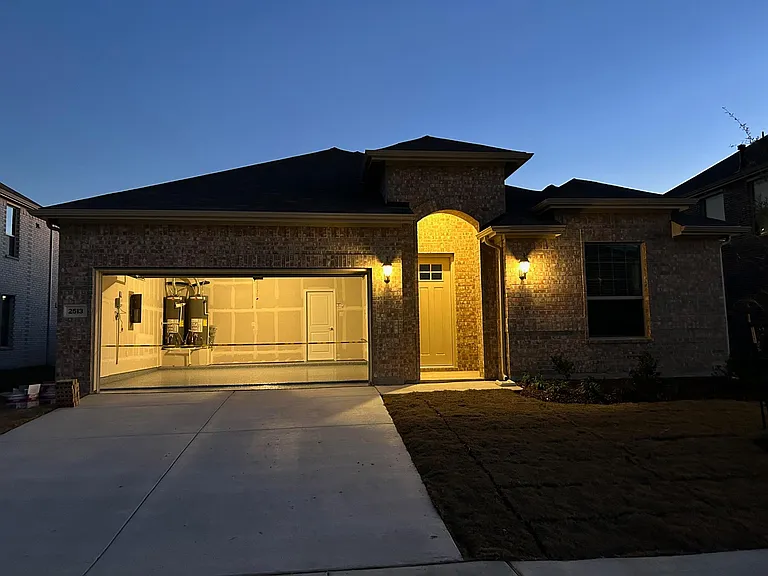2513 Birchcrest Dr — Photo 39