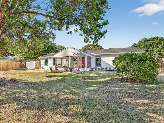 2nd image of 356 Traub Avenue