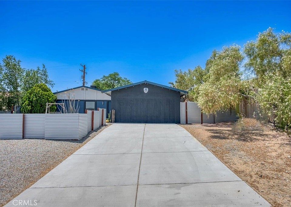 1st image of 61589 El Reposo St