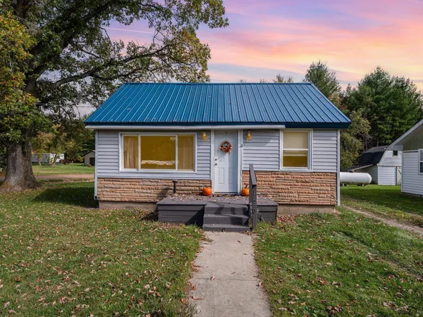 1430 Alger Ct, Alger, MI 48610