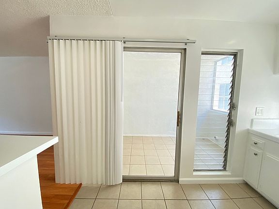 5th image of 511 N Kenmore Ave APT 308