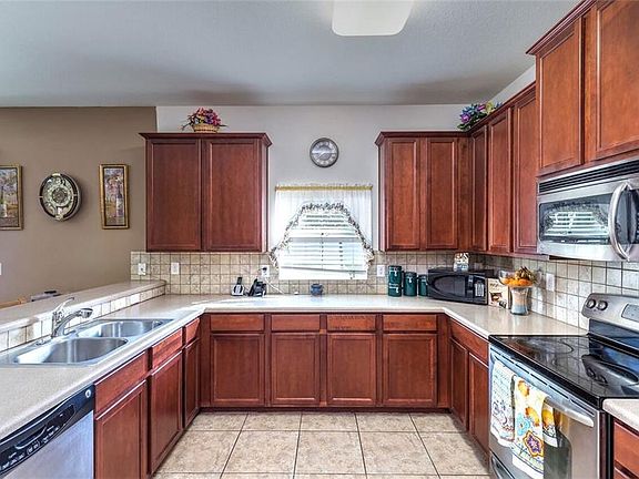3rd image of 503 Corbett Bluff Dr
