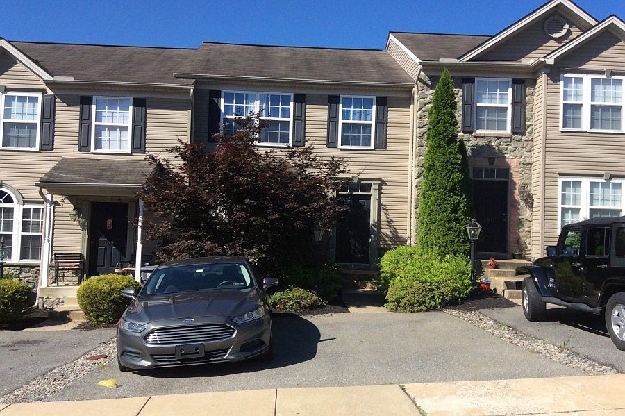 1st image of 185 Knollwood Rd
