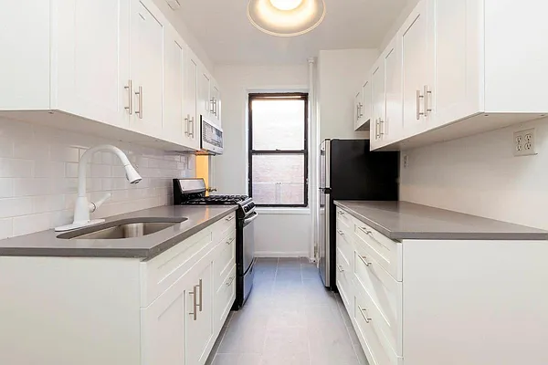 Rented by Compass | media 13