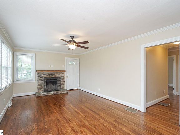 4th image of 3 Parkhurst Ave