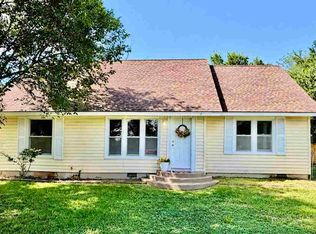 112 Russell Ave, Blackwell, OK 74631