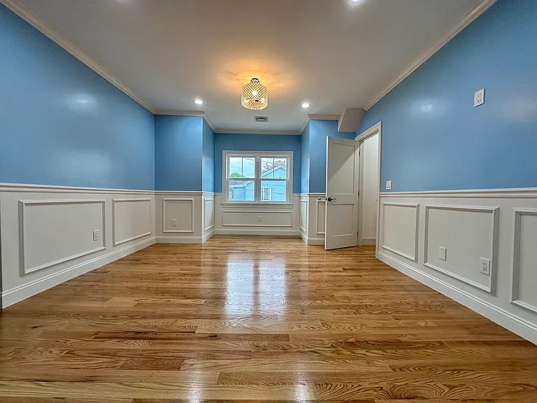 25 Herbert St #2 — Photo 3