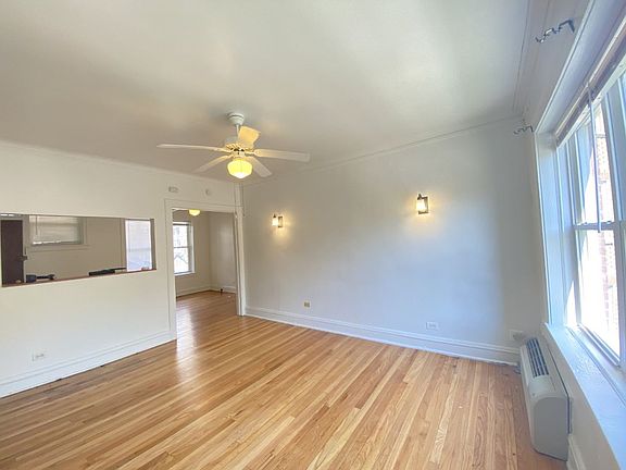 3rd image of 6144 N Hoyne Ave #6148-3