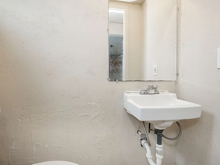 4871 Banbury Ct #25 — Photo 8