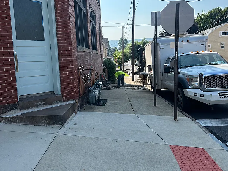 643 N Main St — Photo 12
