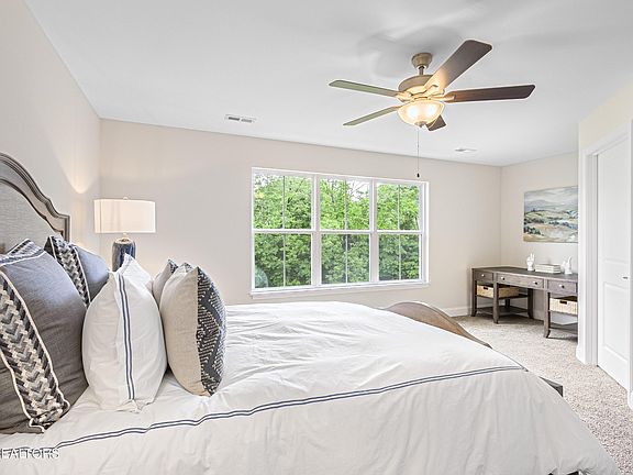 4th image of 4876 Ancient Glacier Ln