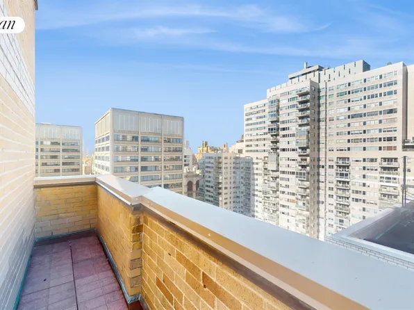 167 East 67th Street image 26 of 33