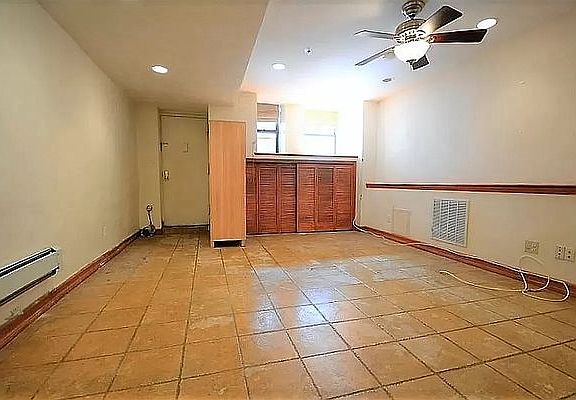 3rd image of 339 W 71st St #1B