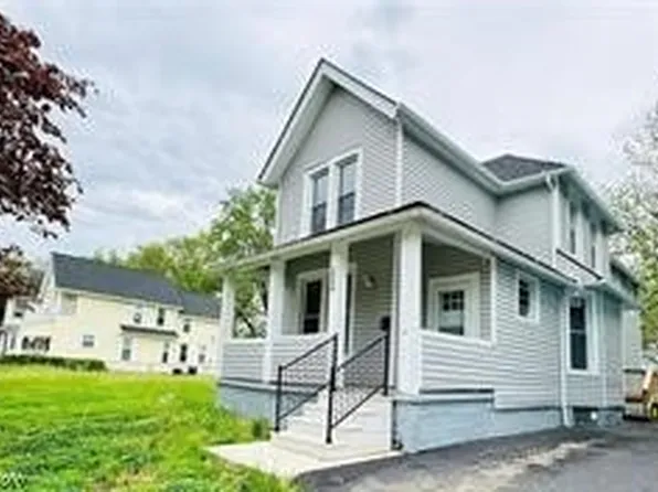 2230 E 90th St, Cleveland, OH 44106