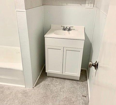5th image of 3545 W 48th St #1