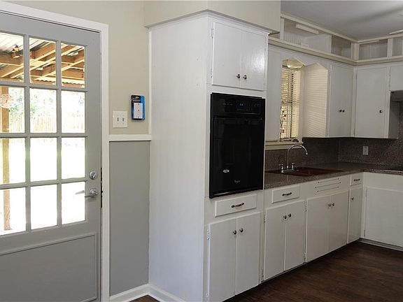 4th image of 5805 Eureka Dr
