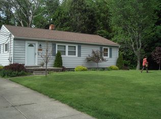 5893 S Ridge Rd, Madison, OH 44057