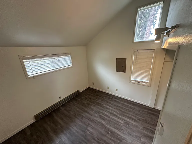 910 E 9th Ave #2 — Photo 9